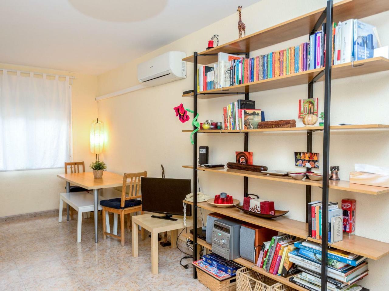 Apartment Camp Nou- Travessera De Les Corts By Interhome Barcelona Exterior foto